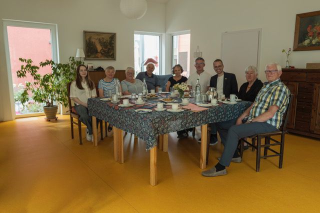 Selbstbestimmt und gemeinschaftlich wohnen: MdL Christoph Sippel besucht Wohnprojekt in Treysa